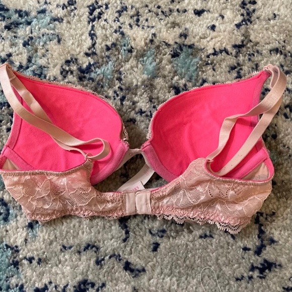 Victoria’s Secret Bra 32B - Picture 3 of 4